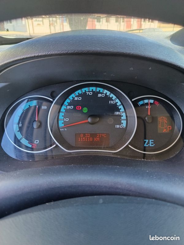 Renault Kangoo ZE ELECTRIC Maxi double cabine TVA récupérable 5 places Batterie neuve 22kw achat intégral garantie possible 6 mois reprise visite possible 7/7 (image 7)