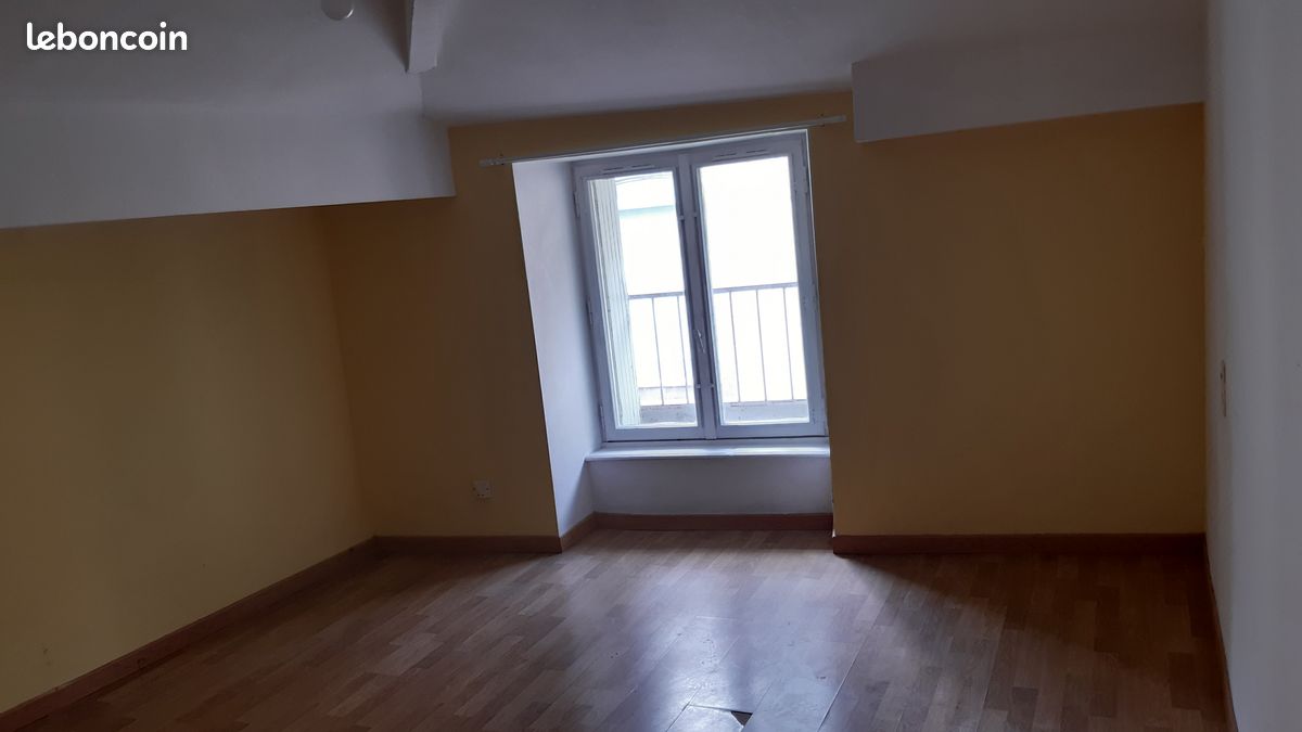 Maison 4 pièces 78 m² · à Saint-Affrique · 78 m² · 76 000 €