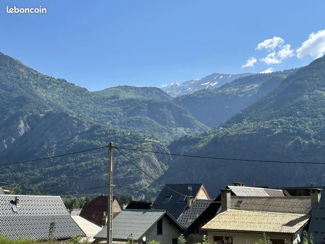 Appartement 2 pièces 54 m² · à Le Bourg-d'Oisans · 54 m² · 237 000 €