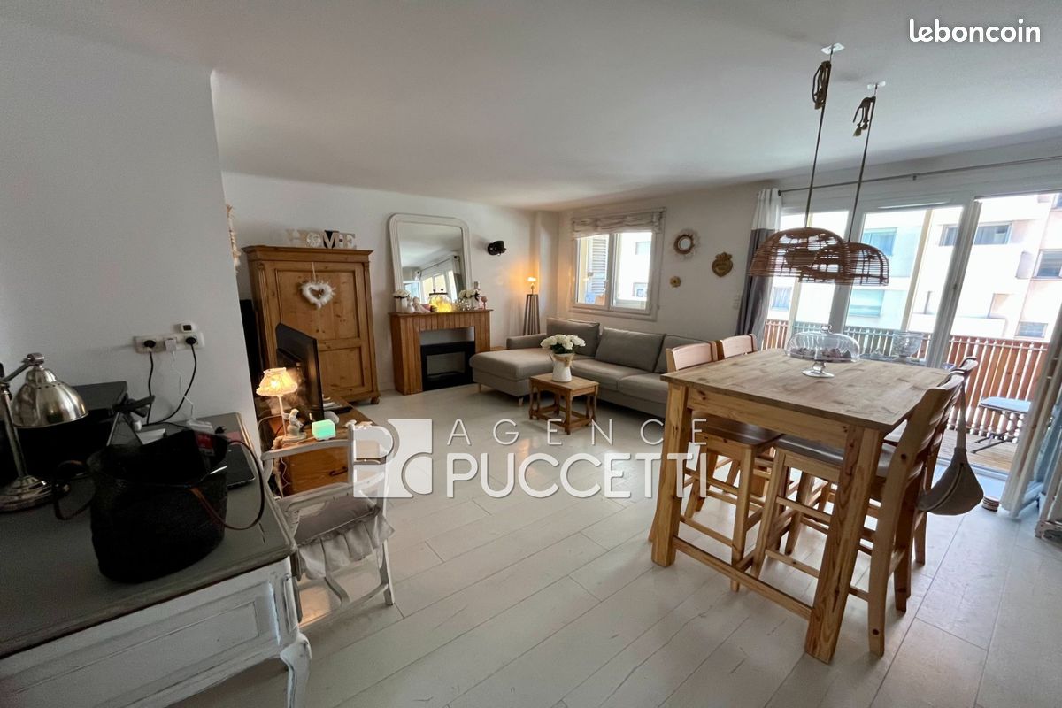 Appartement 3 pièces 66 m² · à Cagnes-sur-Mer · 66 m² · 315 000 €
