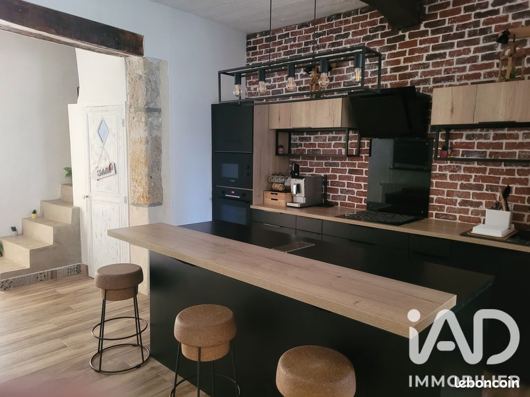 Maison 9 pièces 230 m² · à Nissan-lez-Enserune · 230 m² · 315 000 €