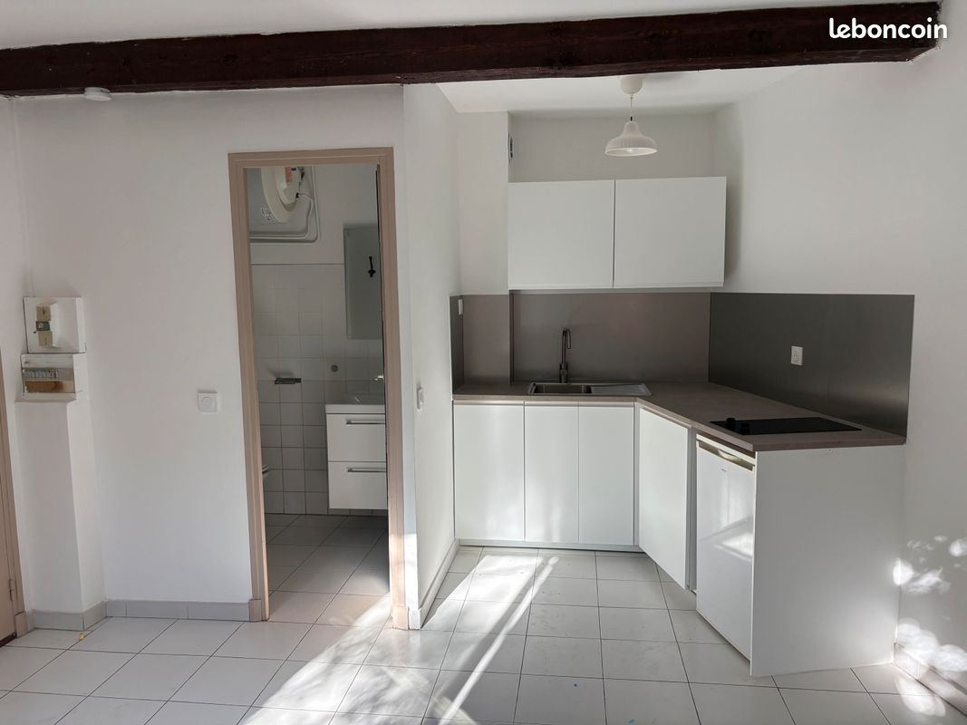 Appartement 1 pièce 24 m² · à Marseille · 24 m² · 610 €