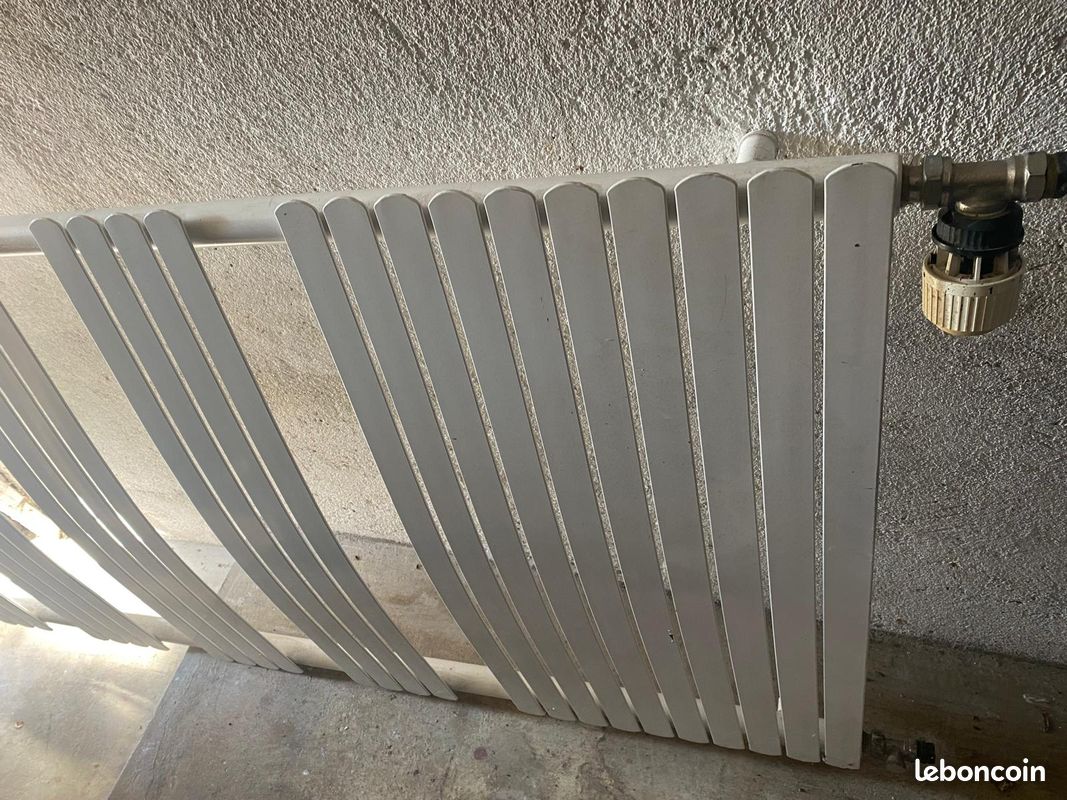 Radiateur sèche-serviettes électrique AVOCA – Très bon état (image 3)