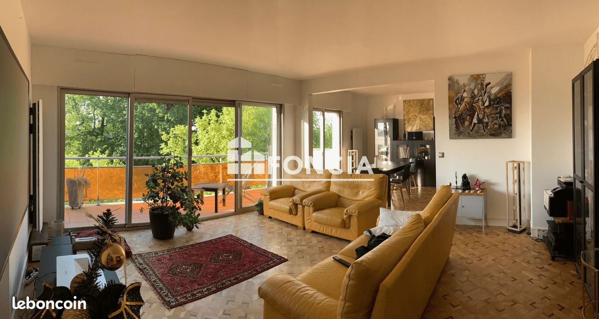 Appartement 5 pièces 112 m² · à Le Plessis-Robinson · 112 m² · 620 000 €