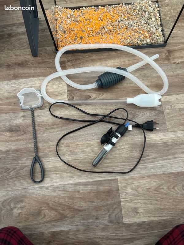 Aquarium de poisson, plus quelques accessoires (image 2)