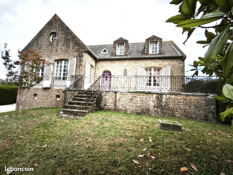 Maison 10 pièces 225 m² · à Mayenne · 225 m² · 264 000 €