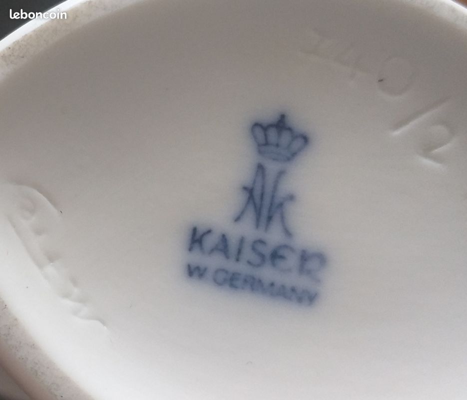 Très beau Vase Porcelaine / Faience (image 2)