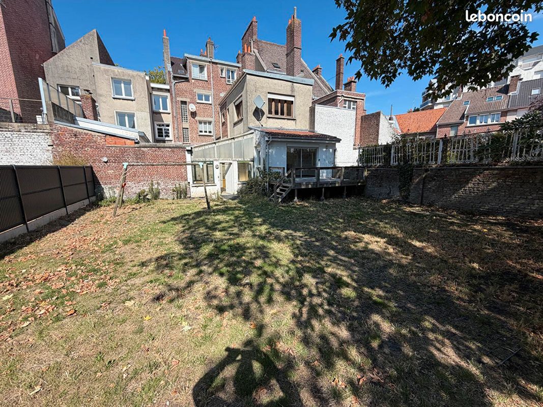 Maison 4 pièces 110 m² · à Calais · 110 m² · 154 000 €