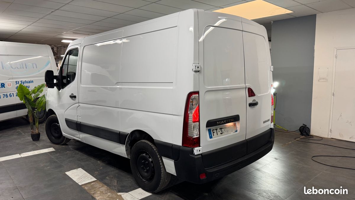 Renault master 2.3 dci 135 ch l1h1 gps clim regulateur radar garantie 12 mois reprise possible (image 2)