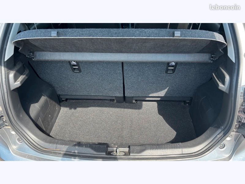 Suzuki Ignis Privilege 1.2 90 ch (image 10)