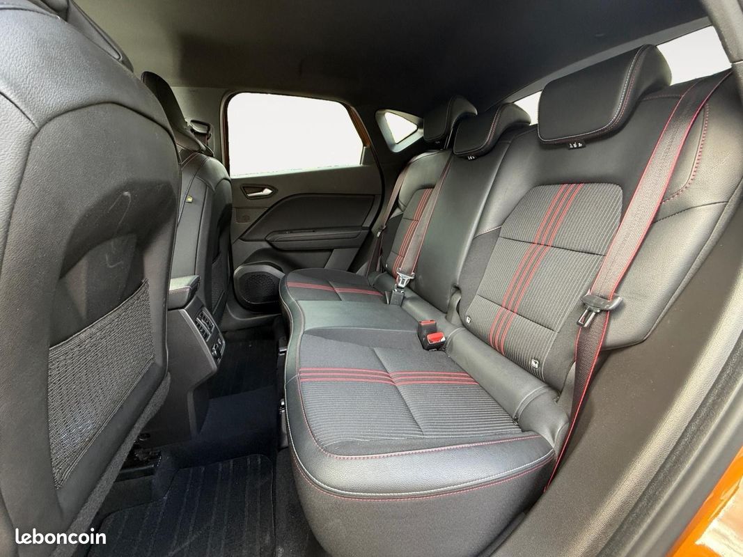 RENAULT CAPTUR E-Tech hybride rechargeable 160 R.S. Line (image 14)