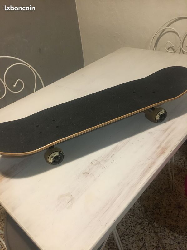 Skate board globe neuf (image 2)