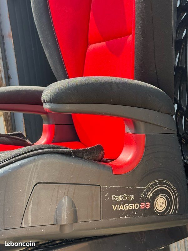 Sièges auto PegPerego viago 2-3 surefix (image 9)