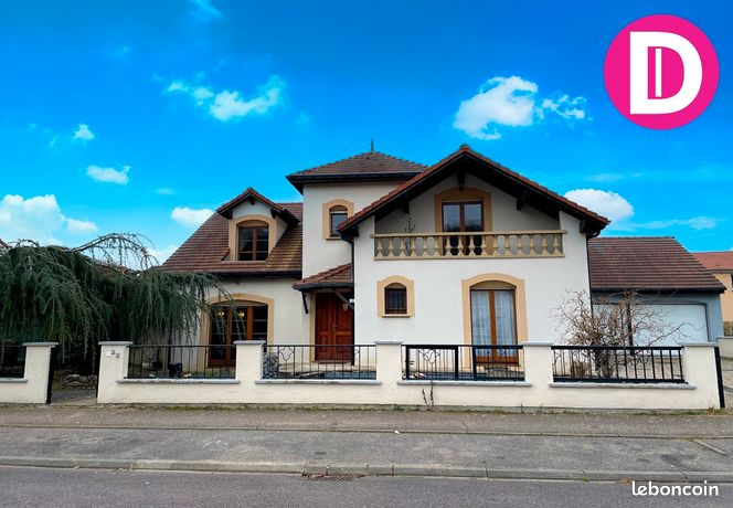 Maison 7 pièces 224 m²
