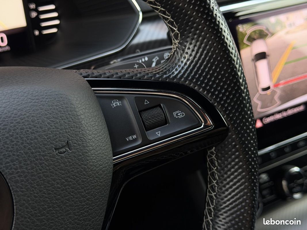 SKODA SUPERB Sportline TSI PHEV Hyrbide recharg 218 DSG 1ère Main Attelage Caméra Kessy GPS (image 23)