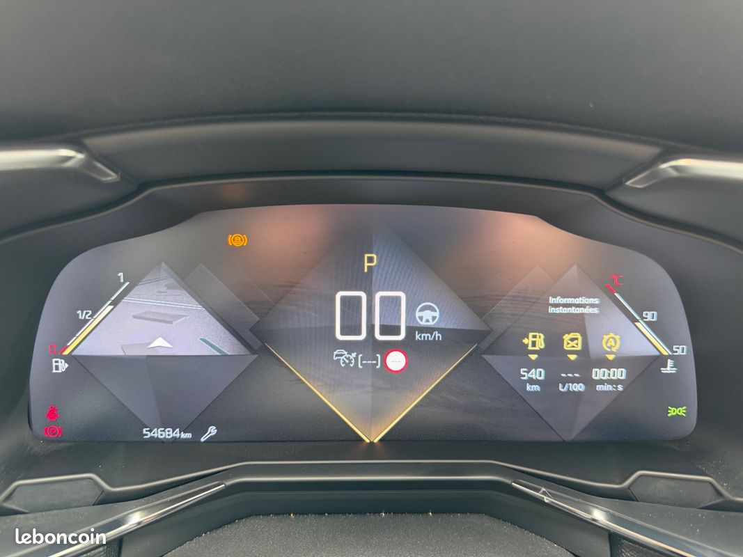 Ds ds 7 crossback 1.6 puretech 225ch opera - entretien complet ds - full options (image 11)