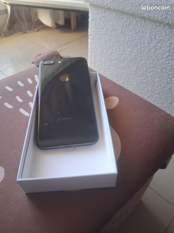 IPhone 8 plus (image 2)