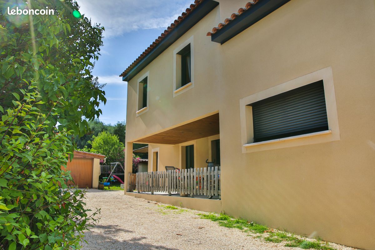 Maison 6 pièces 147 m² · à Villeneuve-lès-Avignon · 147 m² · 559 000 €