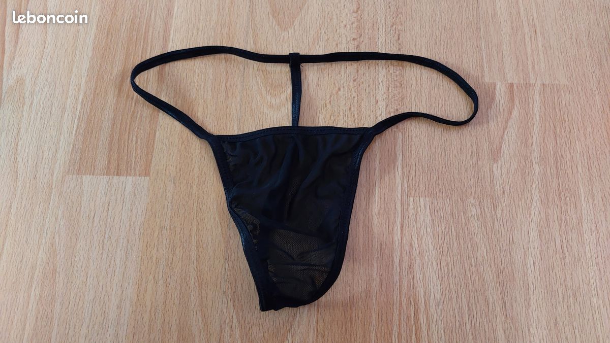 Joli string ficelle très sexy T38 - Vêtements