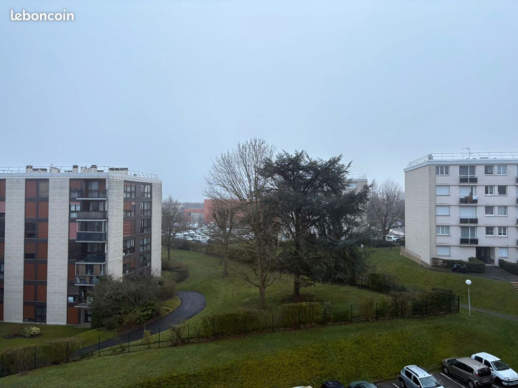 Appartement 2 pièces 47 m² · à Fontenay-le-Fleury · 46,6 m² · 160 000 €