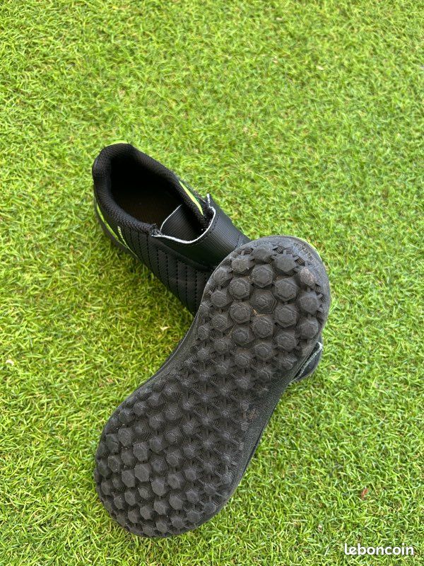 Chaussure football enfant 30 (image 3)