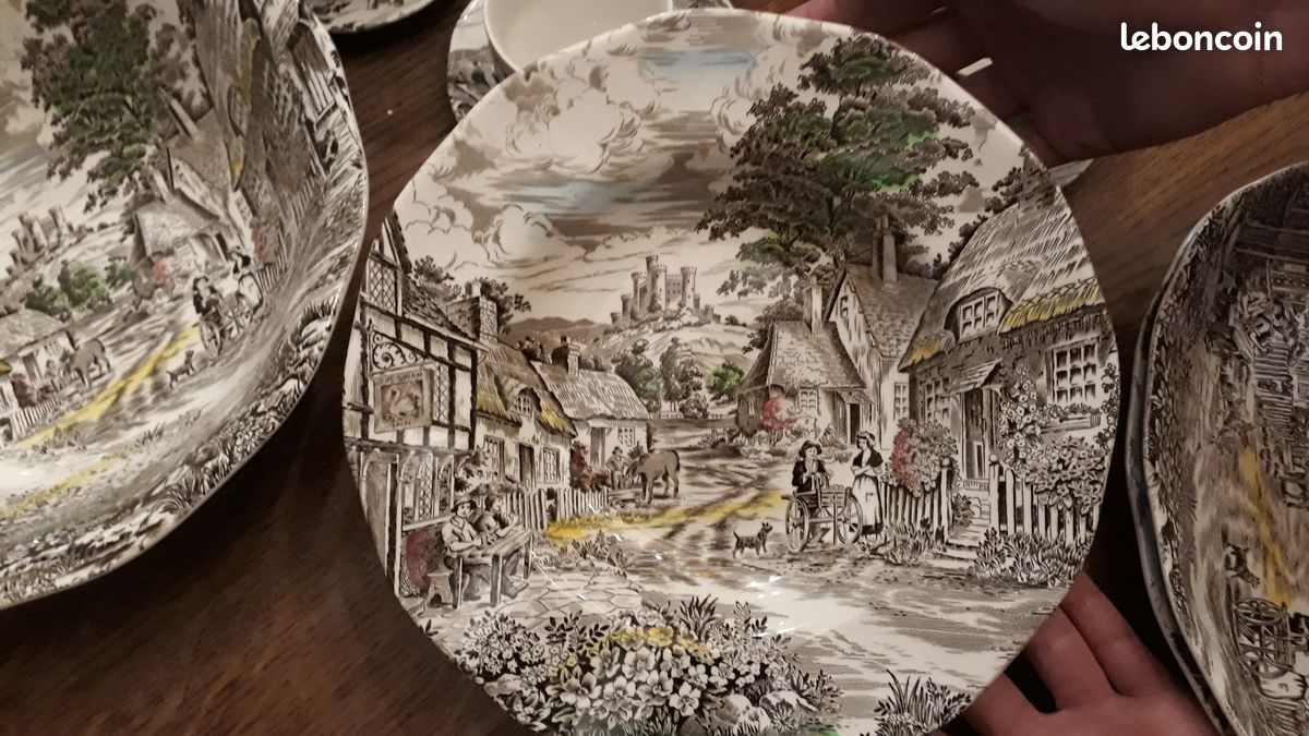 Service de table en porcelaine Enoch Wedgwood (image 3)