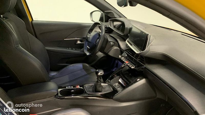 Peugeot 208 1.2 PureTech 100ch S&S GT Line 118g (image 15)