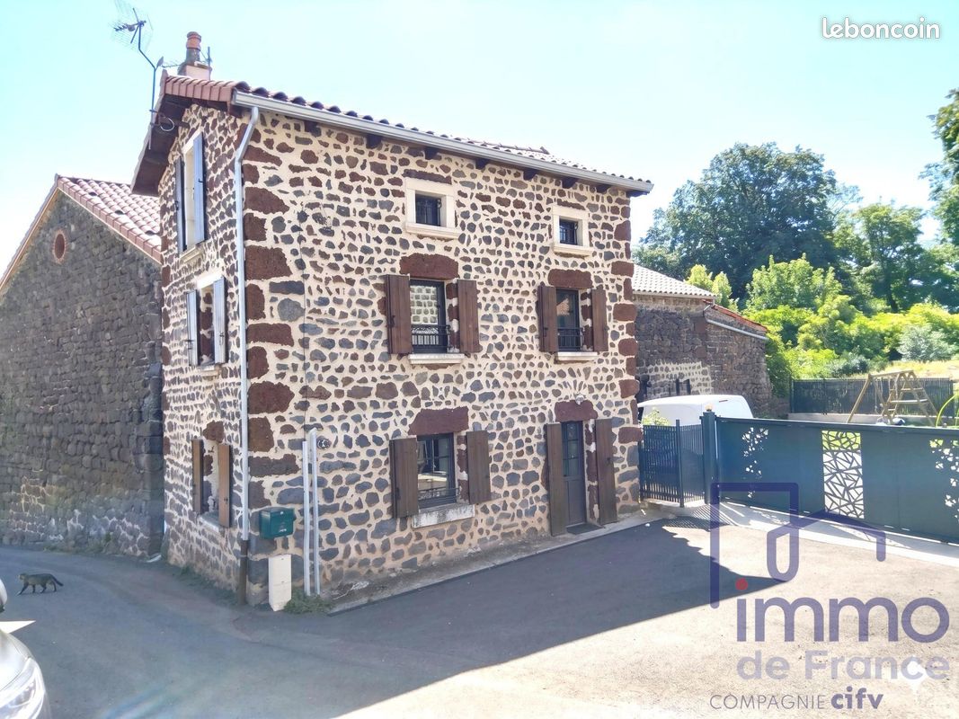 Maison 3 pièces 59 m² · à Cayres · 59 m² · 76 000 €