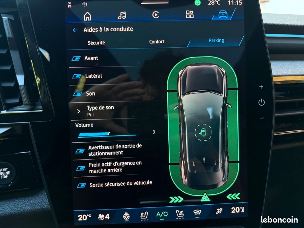 Renault RAFALE 1.2 E-TECH HYPER HYBRID 300 ESPRIT ALPINE 4X4 (image 22)
