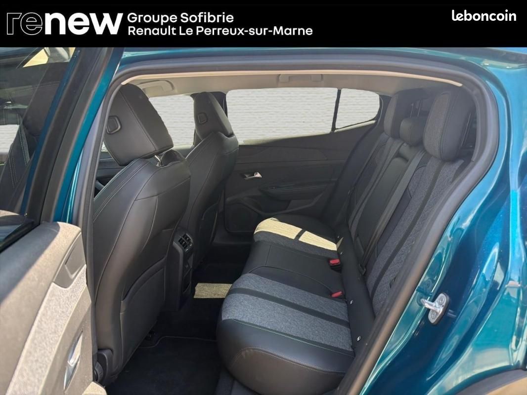 Peugeot 408 PHEV 225 e-EAT8 Allure Pack (image 10)