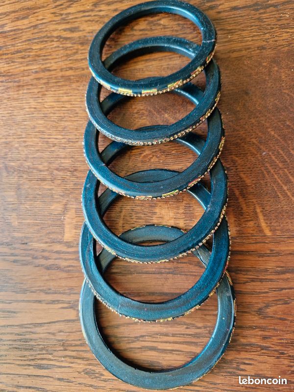 Lot de Bracelets (image 3)