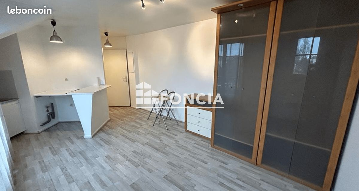 Appartement 1 pièce 20 m² · à Thiais · 20 m² · 657 €