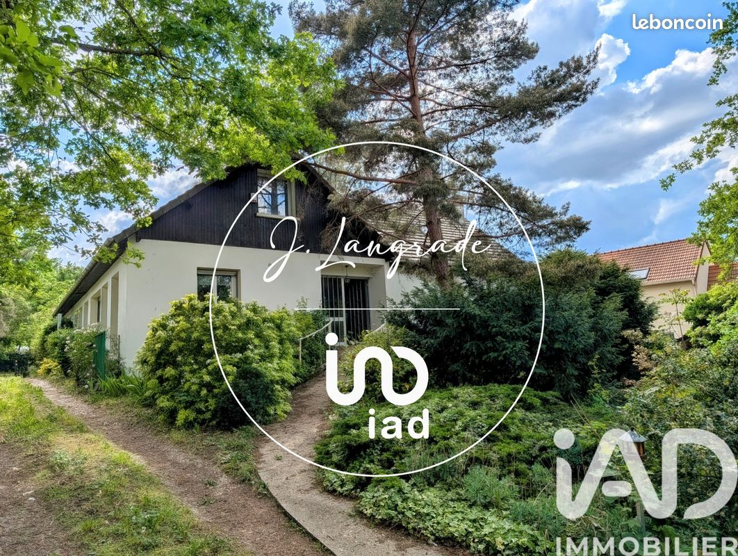 Maison 8 pièces 182 m² · à Beauchamp · 182 m² · 539 000 €