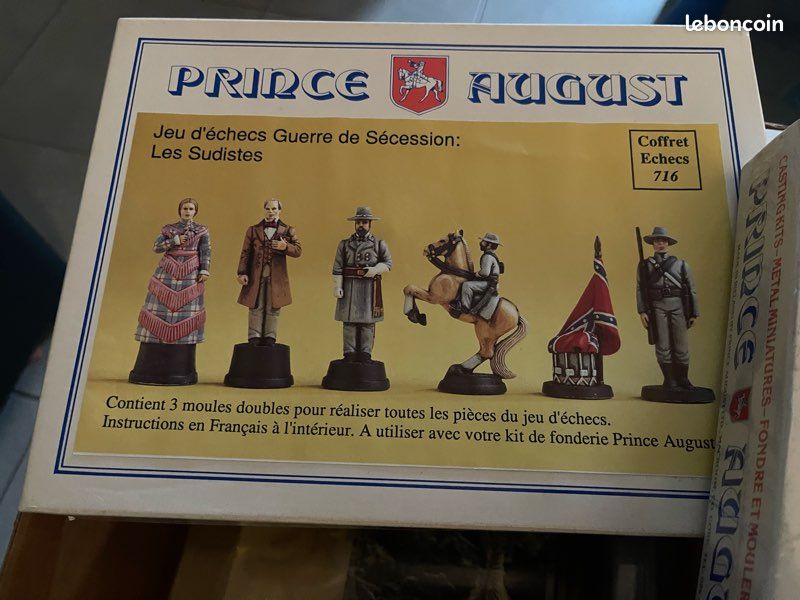 Ensemble Déchecs International Planche En Bois, Pièces En Métal Jeu