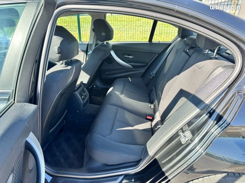Bmw SERIE 3 (F30) 320D 184CH LOUNGE (image 24)