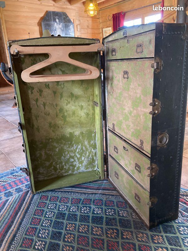 Malle Cabine Vintage Aux Etats-Unis R1269 – Bois Massif – Fabriquée En France