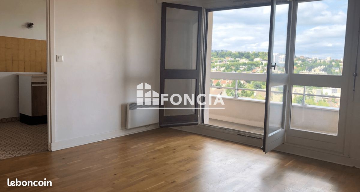 Appartement 1 pièce 28 m² · à Sceaux · 28 m² · 739 €