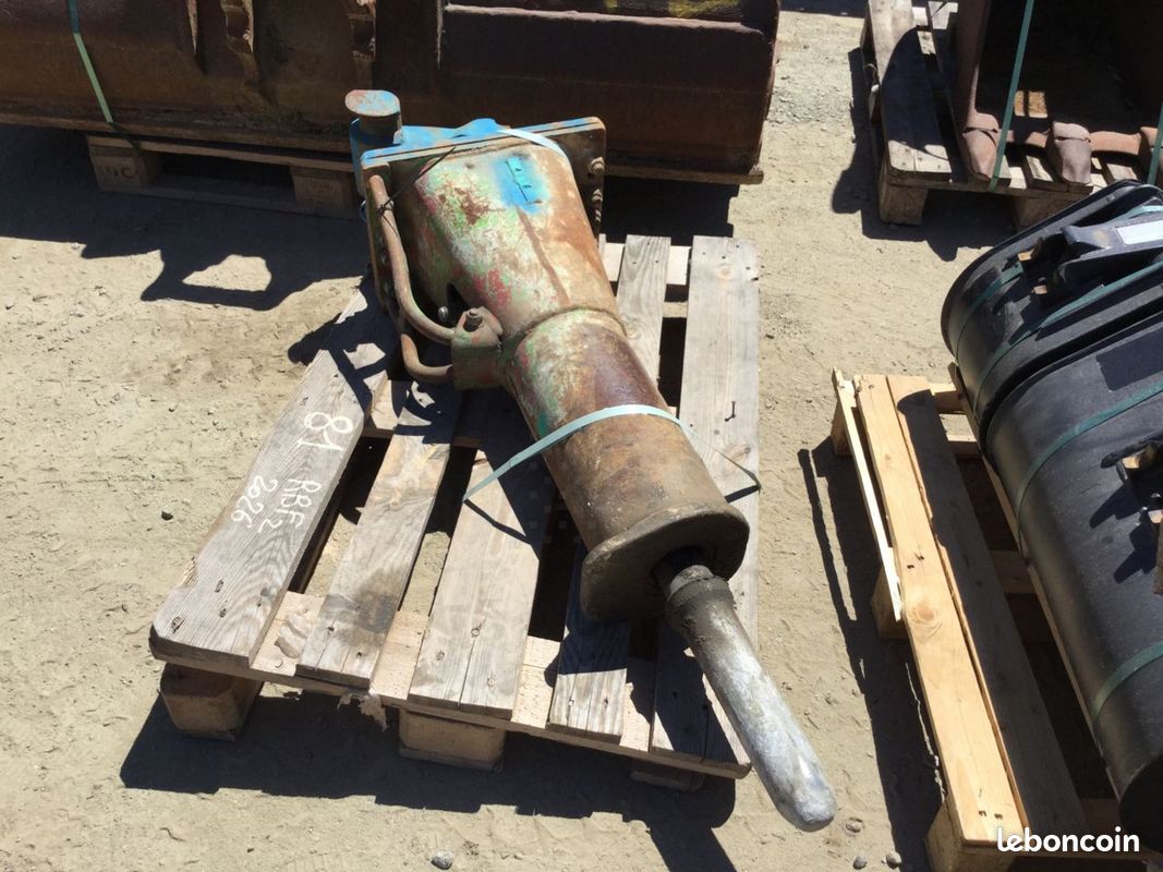 Brise roche Montabert SC22 pour pelle 5 tonnes (image 2)