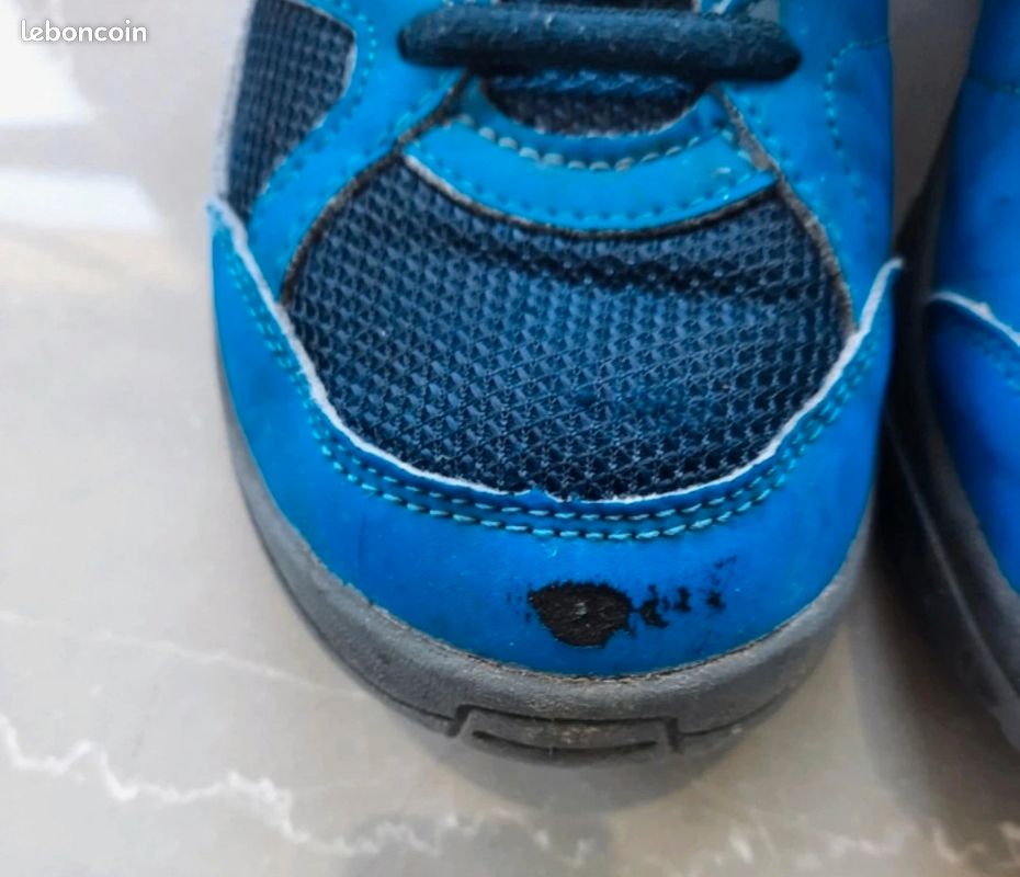 Chaussures de randonnée bleues Decathlon - T35- Bon état (image 3)