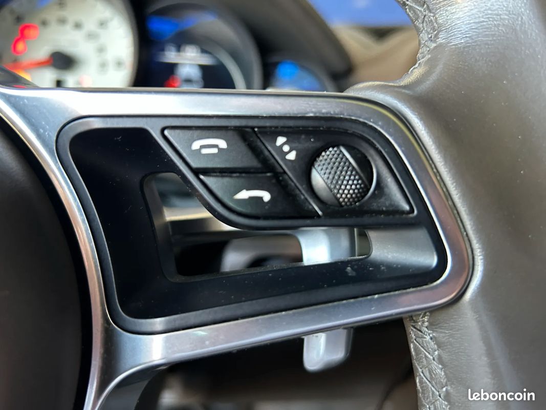 PORSCHE Cayenne 3.0 D 262ch Platinum Edition - 2016 - Toit ouvrant - Boîte auto (image 12)