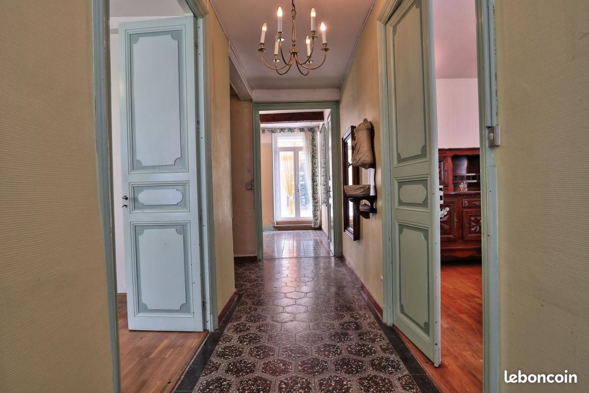 Maison 8 pièces 155 m² · à Homps · 155 m² · 188 000 €