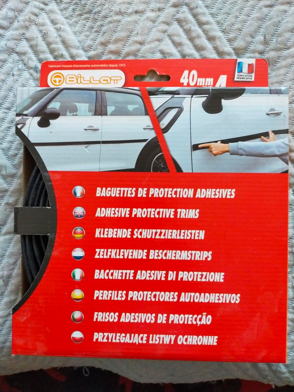Baguettes de protection adhesive voiture - Équipement auto
