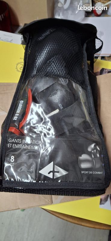 Sac de frappe a suspendre avec gants de boxe Sport Plein air