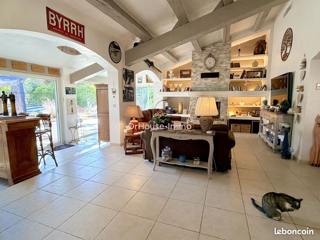 Maison 6 pièces 144 m² · à Vidauban · 144 m² · 575 000 €