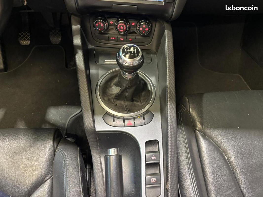 AUDI TT Roadster 2.0 TFSI - 200CV - ENTRETIEN SUIVI - CARPLAY (image 27)