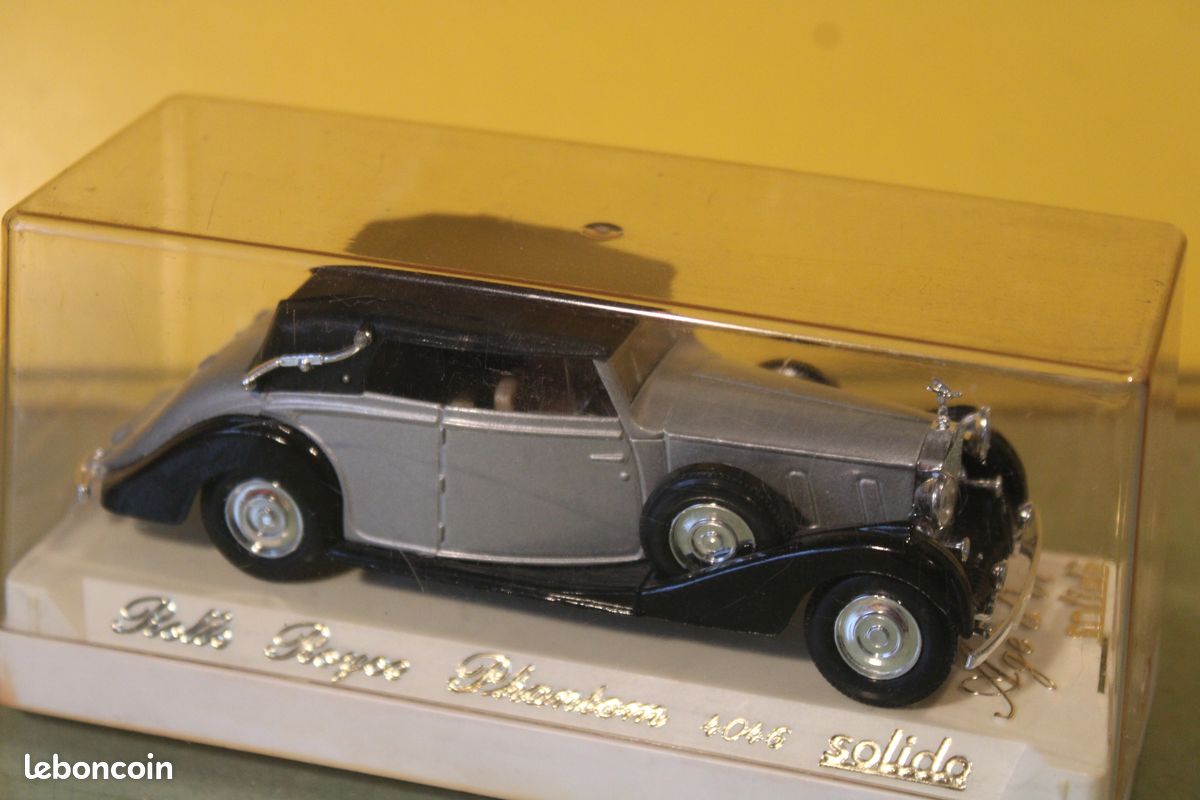 Miniature Solido 1:43 - Rolls Royce Coupe De Ville / Phantom III (1939) - Kit Métal