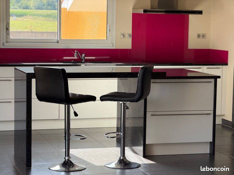 Maison contemporaine de 140 m² habitables 194 m2 au total DPE AA – Aucun travaux à prévoir – Terrain clos de 1 000 m² – Vue Pyrénées (image 6)