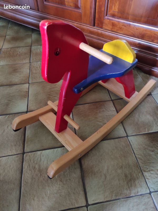 Cheval de bois (image 2)