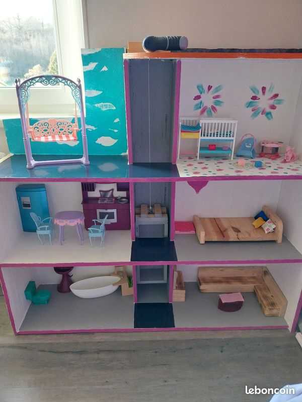 Maison de Barbie (image 1)