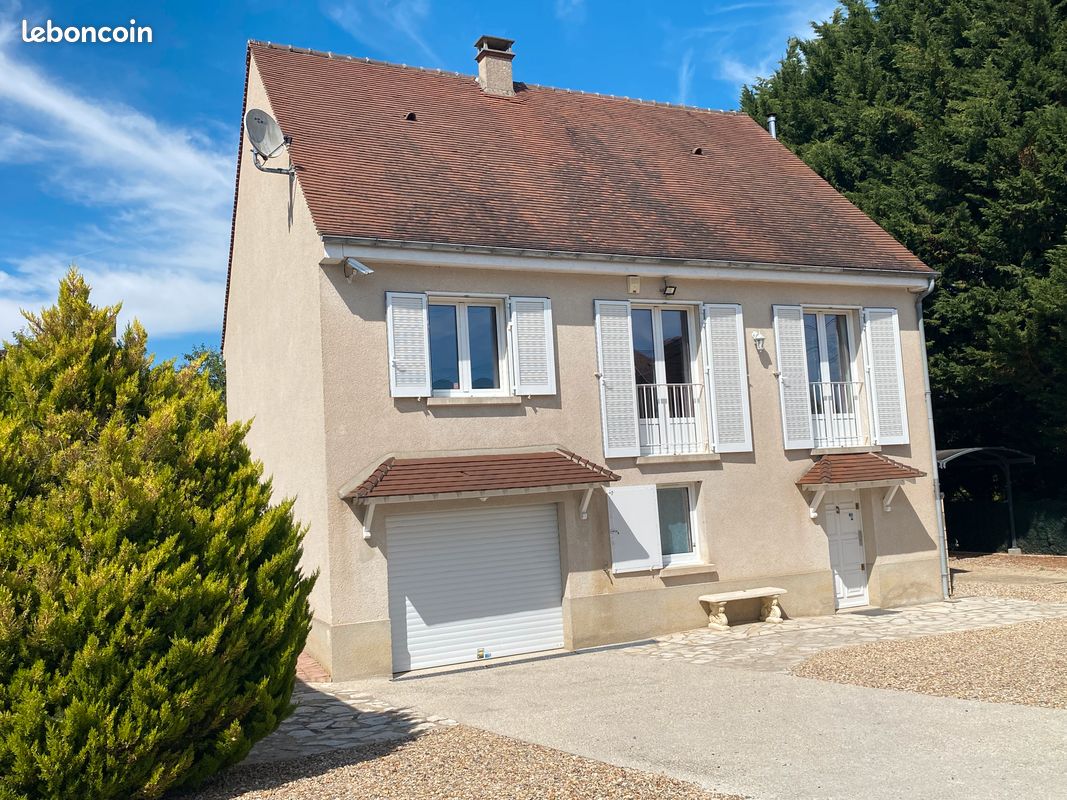 Maison 5 pièces 100 m² · à Ville-Saint-Jacques · 100 m² · 303 000 €